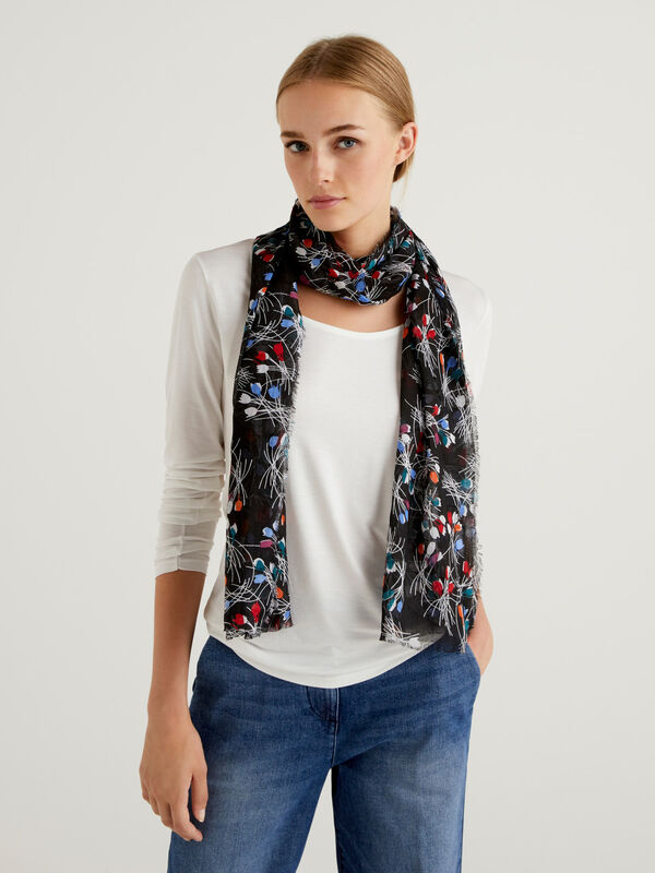 Patterned scarf in 100% organic cotton Women