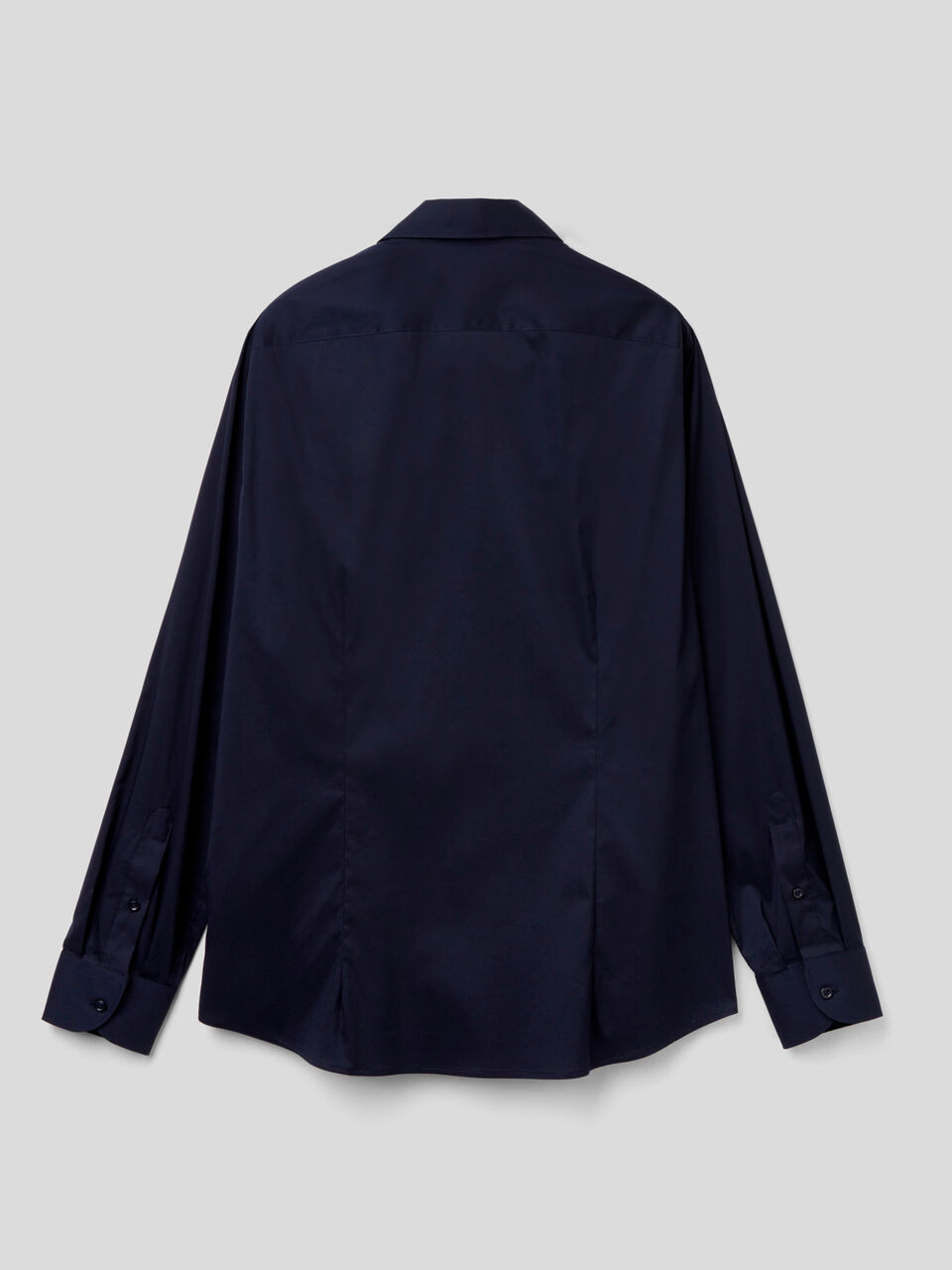 Solid color slim fit shirt image number 2