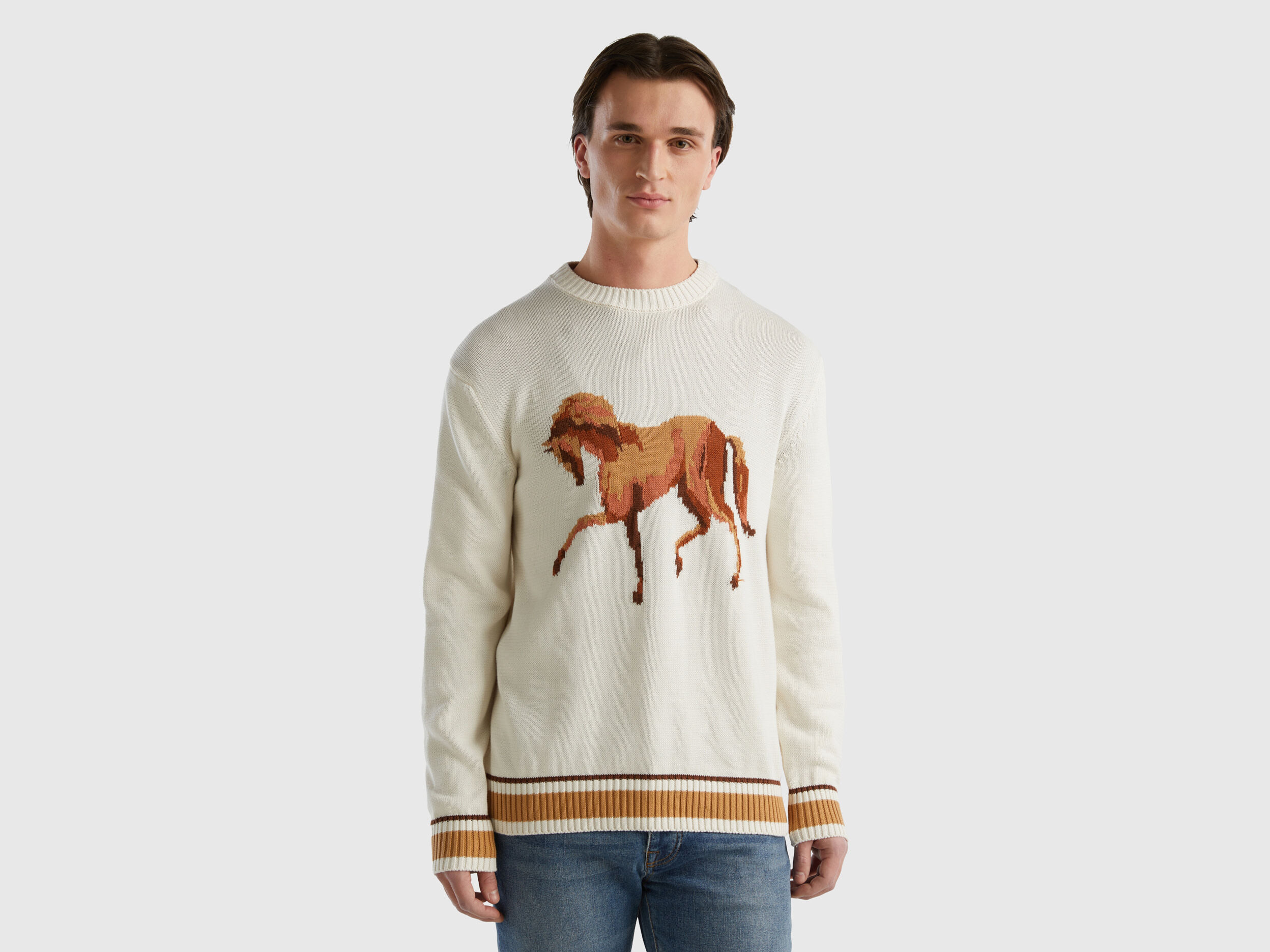 Benetton store maglia cavallo