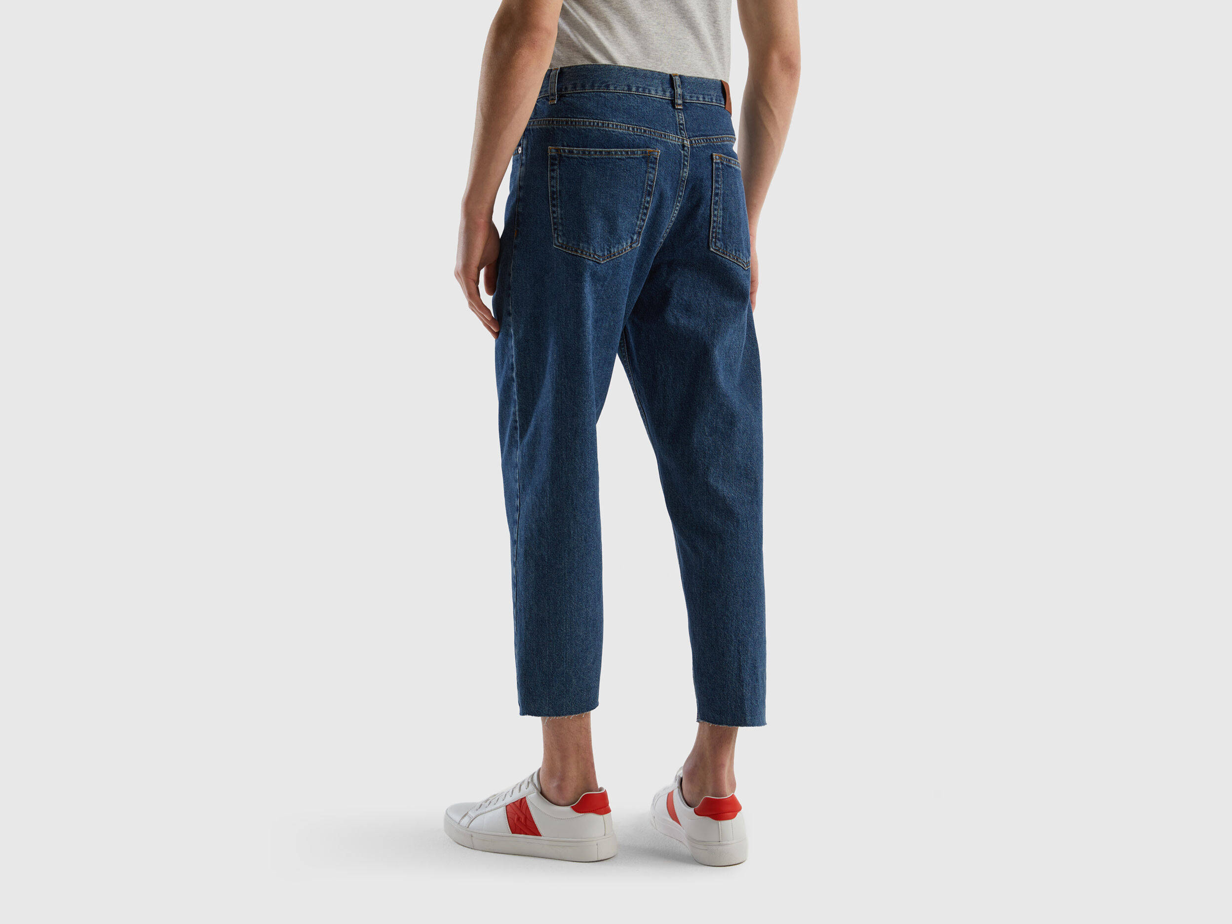 Cropped loose fit shop jeans