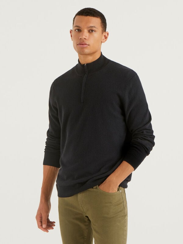 Black zip-up sweater in 100% Merino wool Men