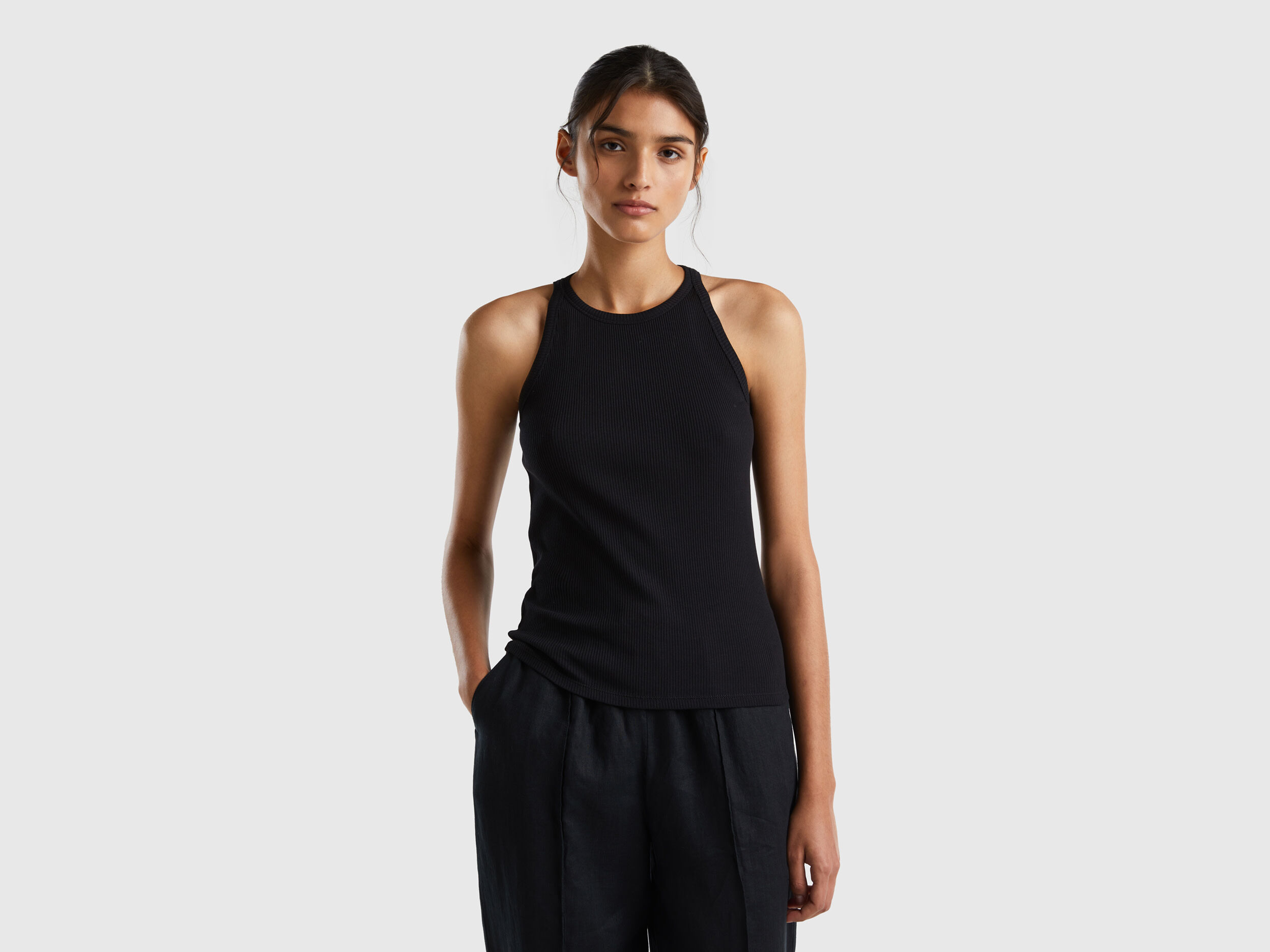 Camiseta con escote halter Negro Benetton