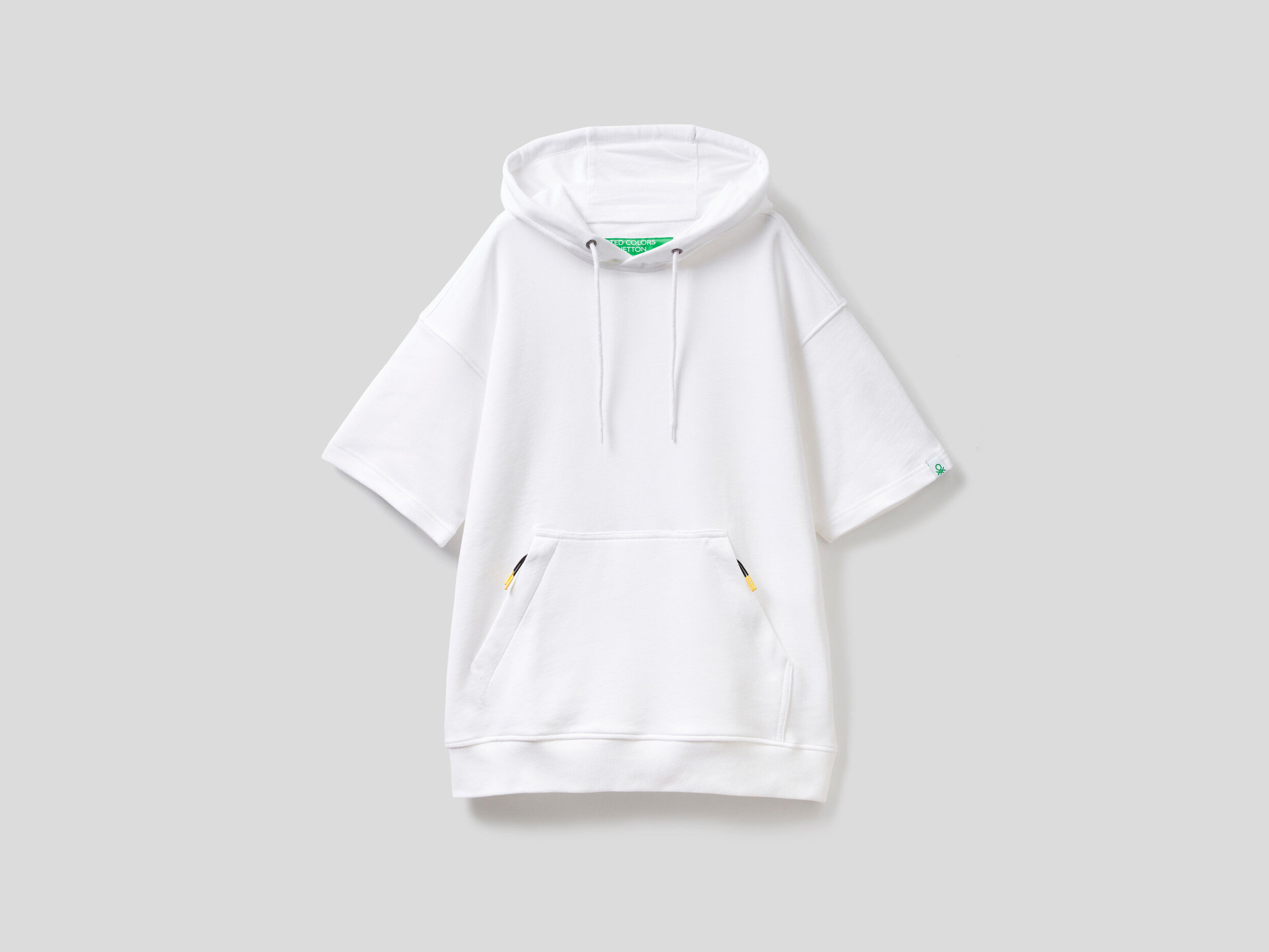 White short hotsell sleeve sweatshirt