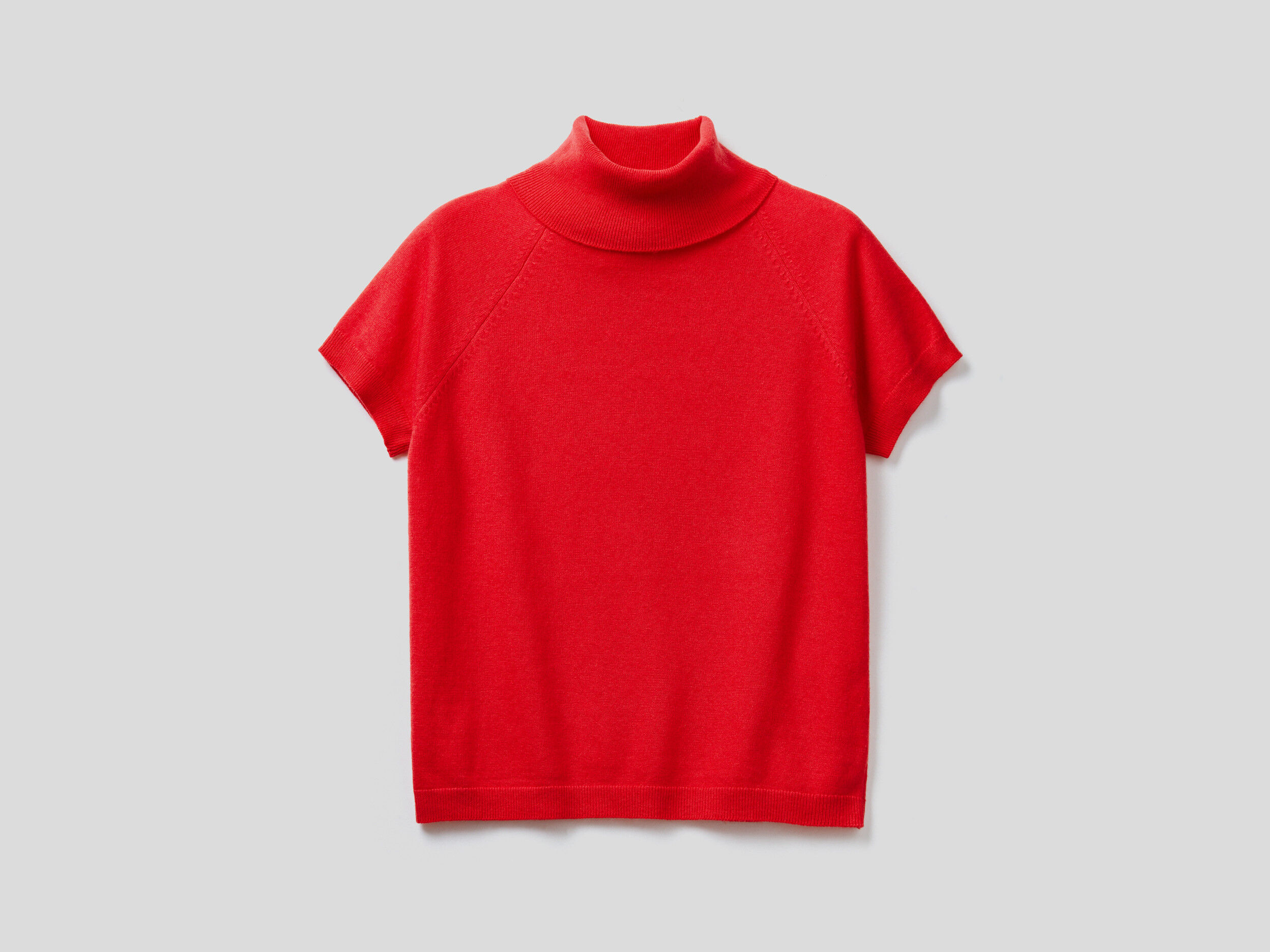 Red turtleneck discount short sleeve