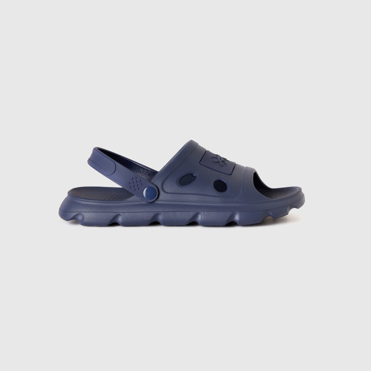 Benetton cheap group sandals