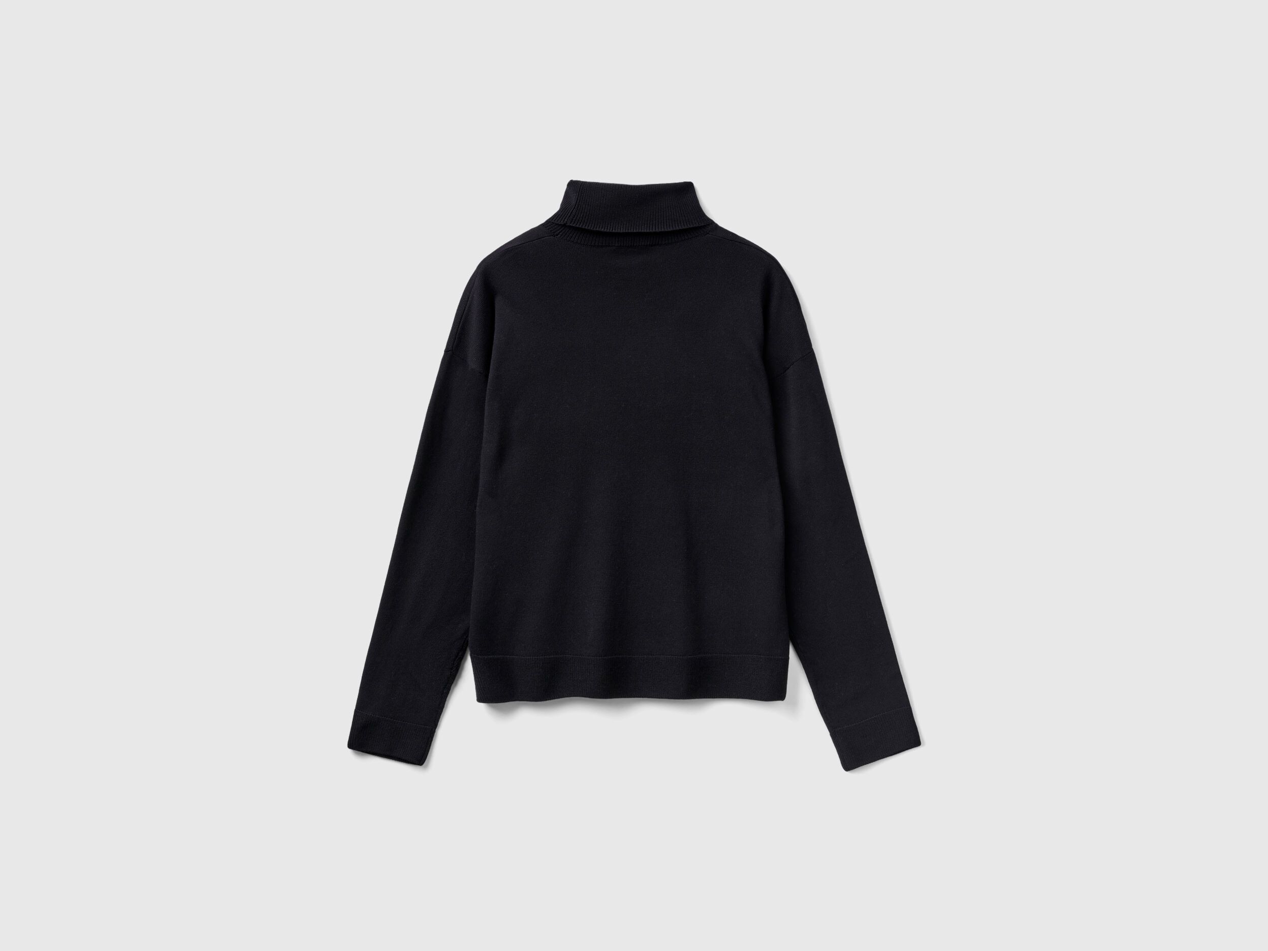 Black cotton turtleneck shop