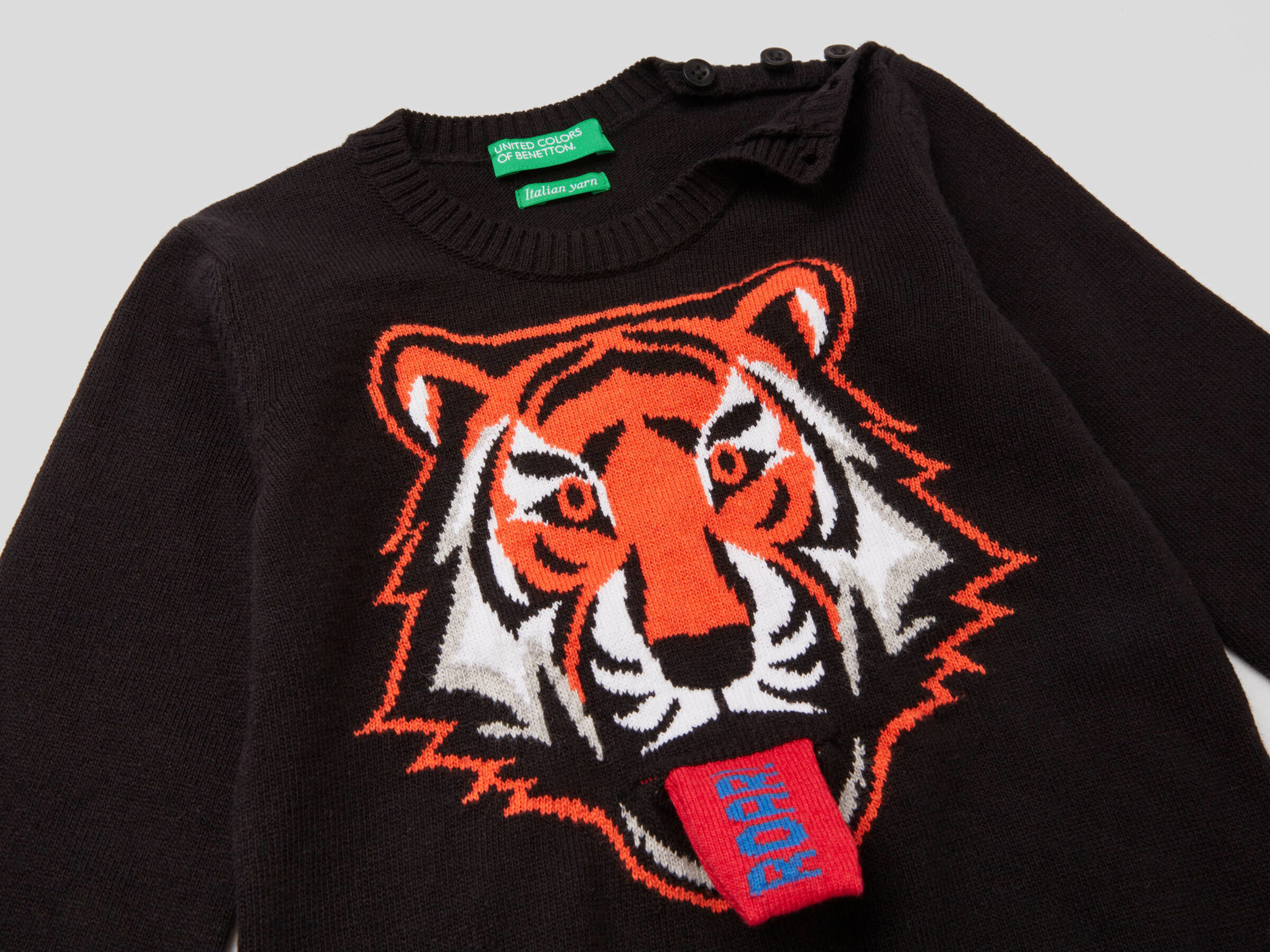 Sweater with removable details image number null