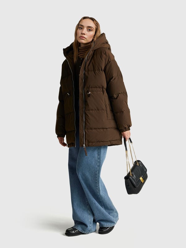 Chaqueta larga acolchada con plumas recicladas Mujer