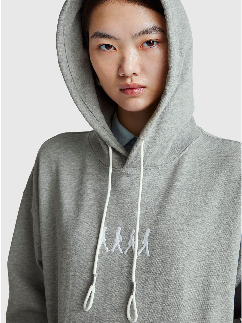 SWEATER W/HOOD image number null