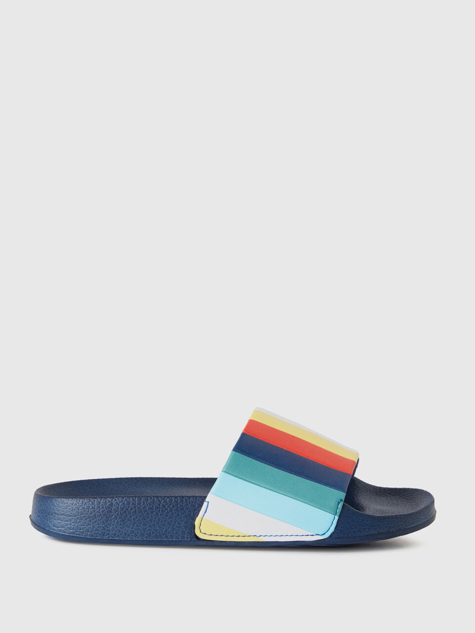 Multicolored striped slippers