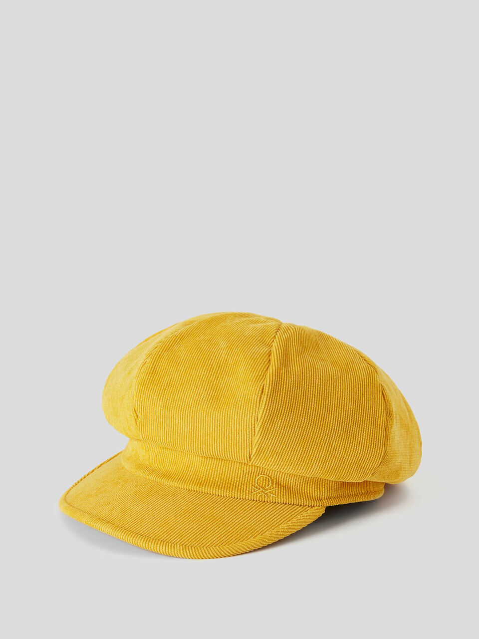 Velvet beret with brim image number 1