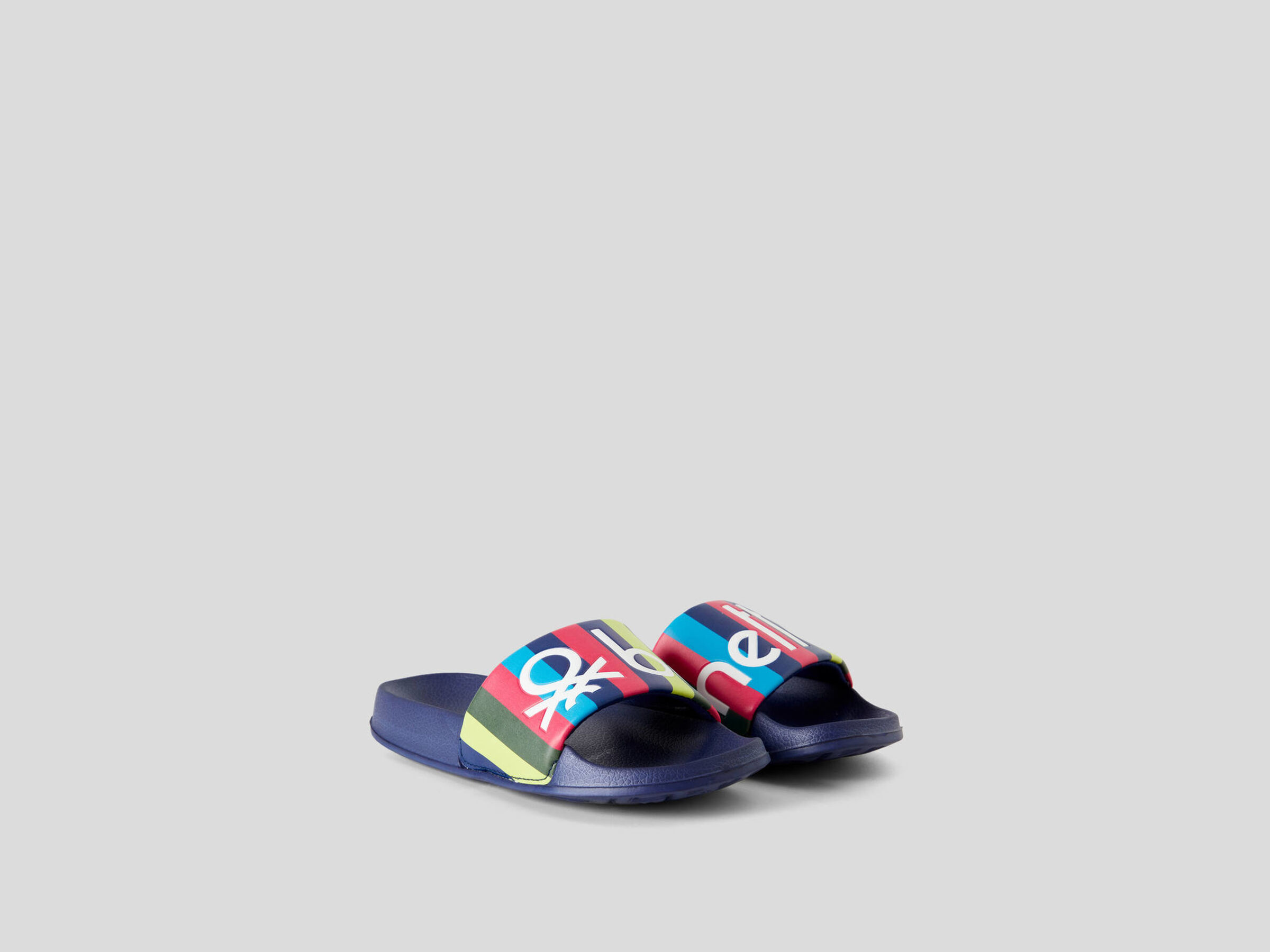 Patterned slippers image number null