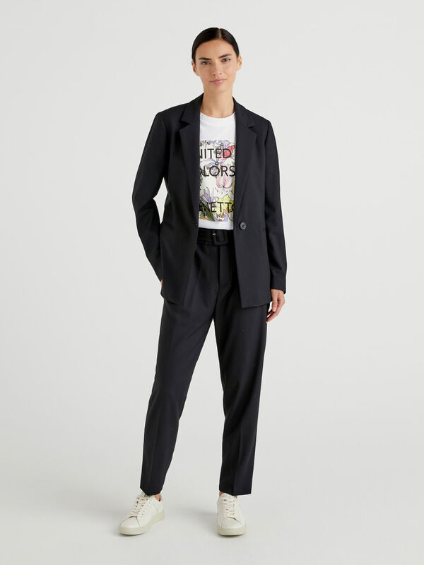 High-waisted trousers with belt Women