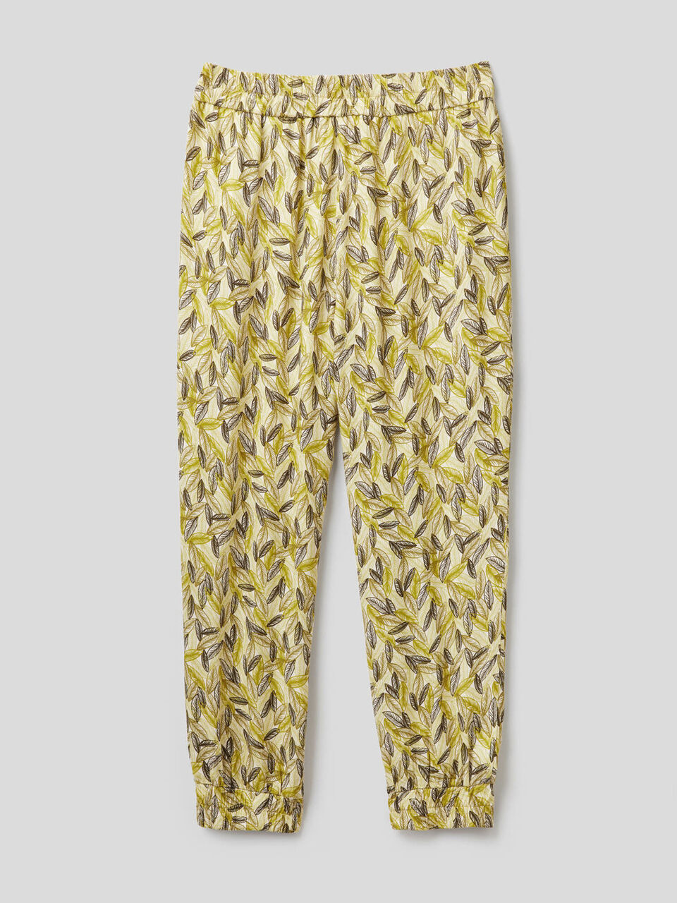 Flowy trousers with botanical print image number null