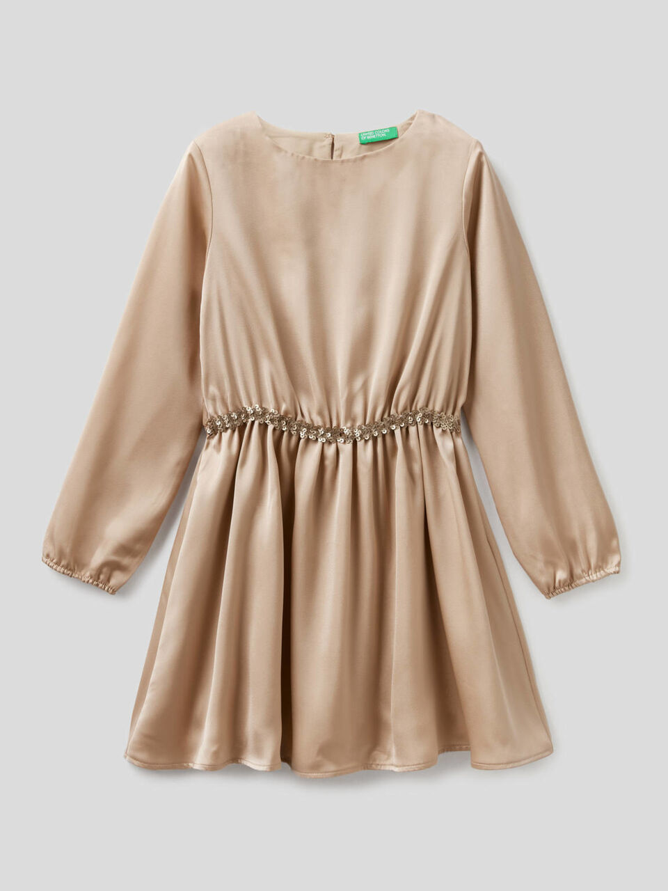 Vestido de raso con detalle de lentejuelas image number 1