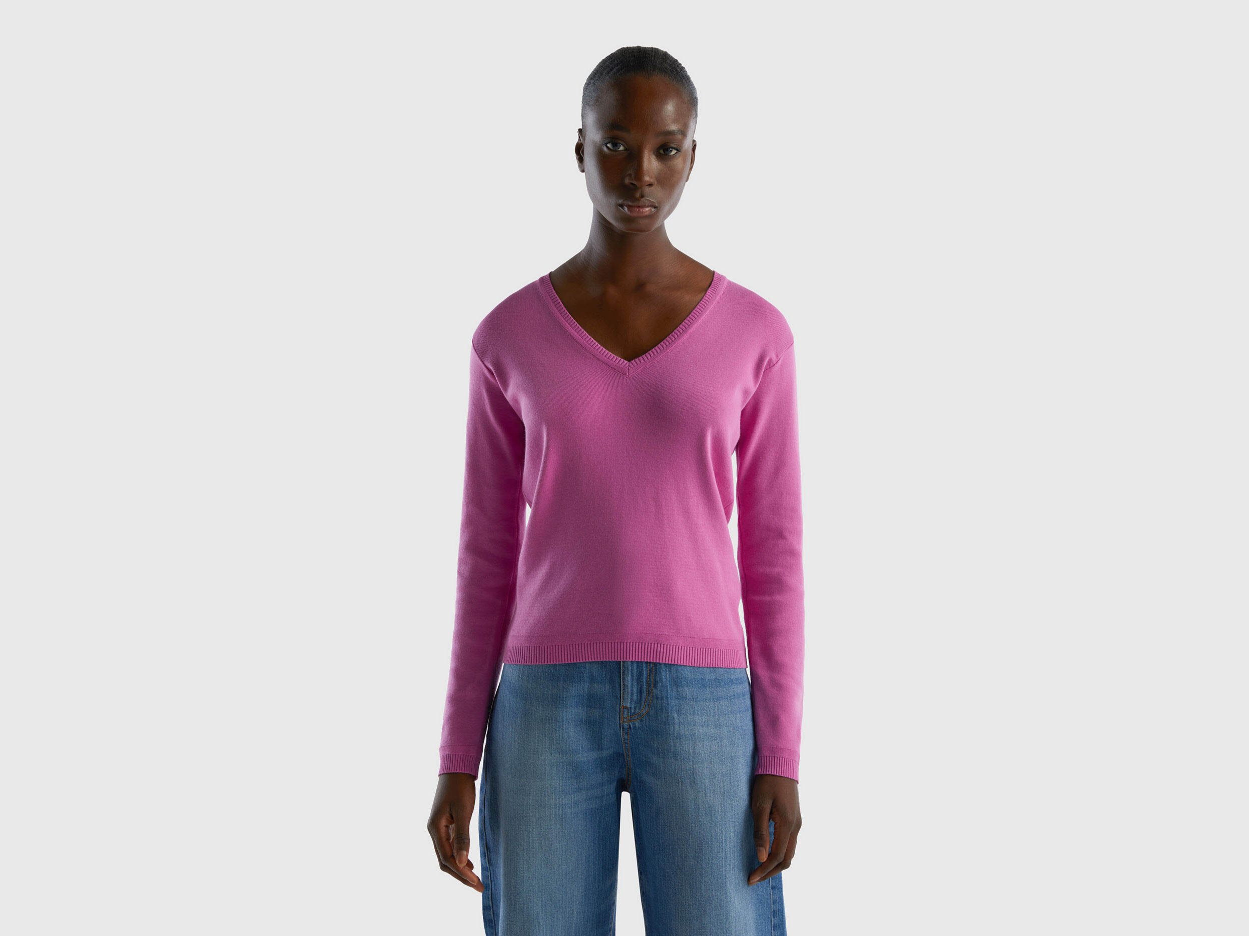Magenta best sale cashmere sweater