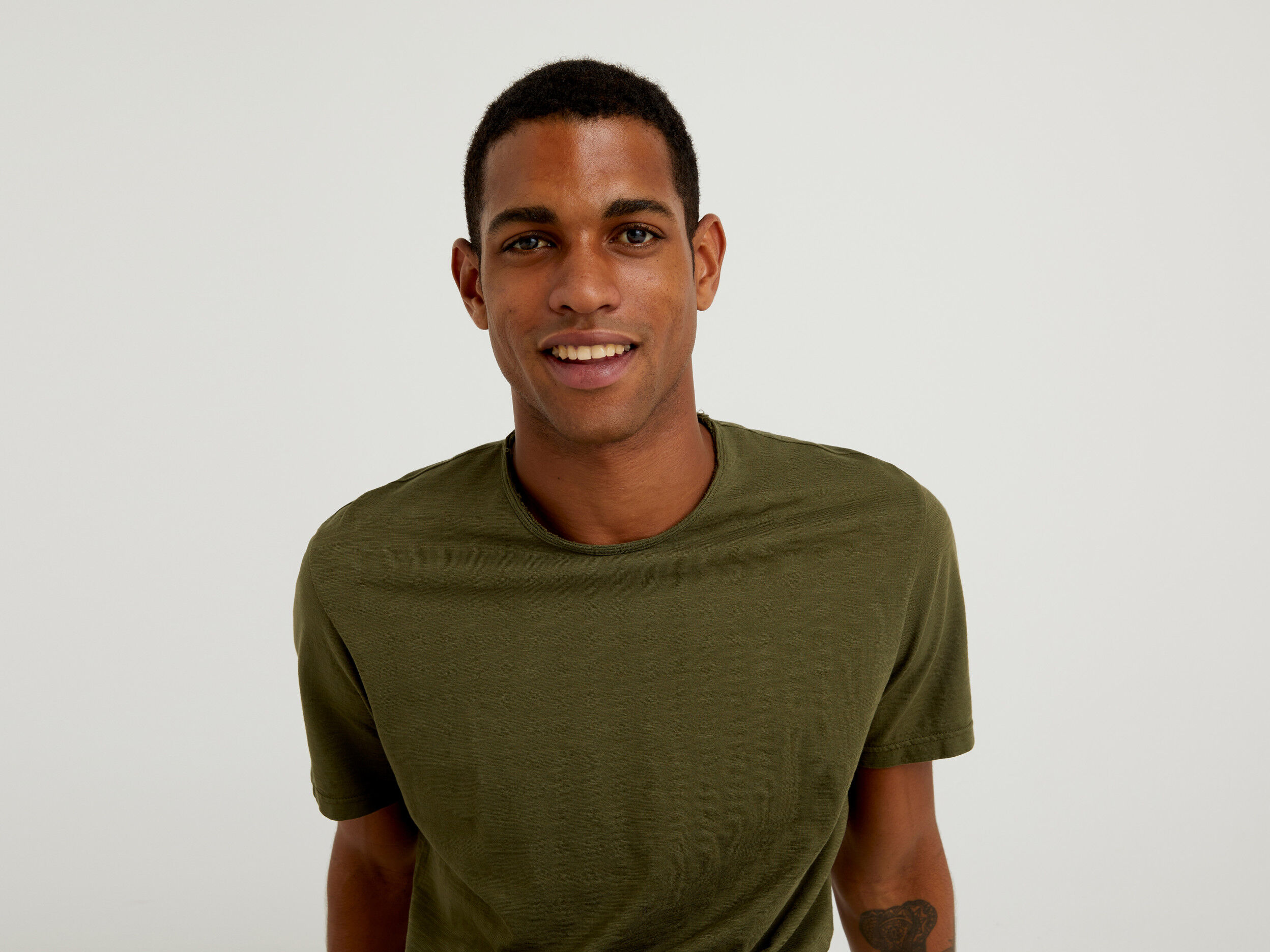 Army green t shirt outfit on sale