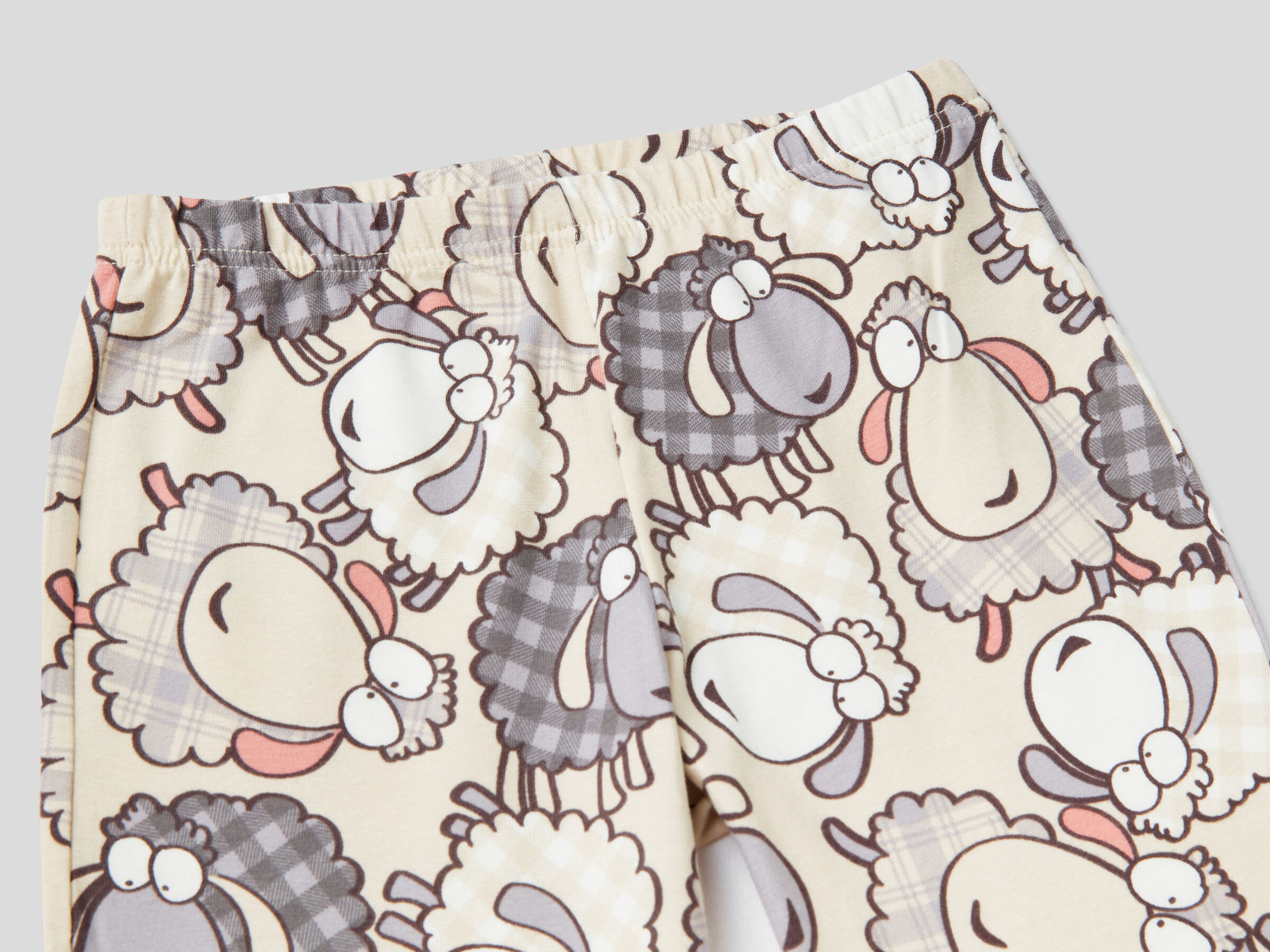 Warm stretch cotton pyjamas image number 2
