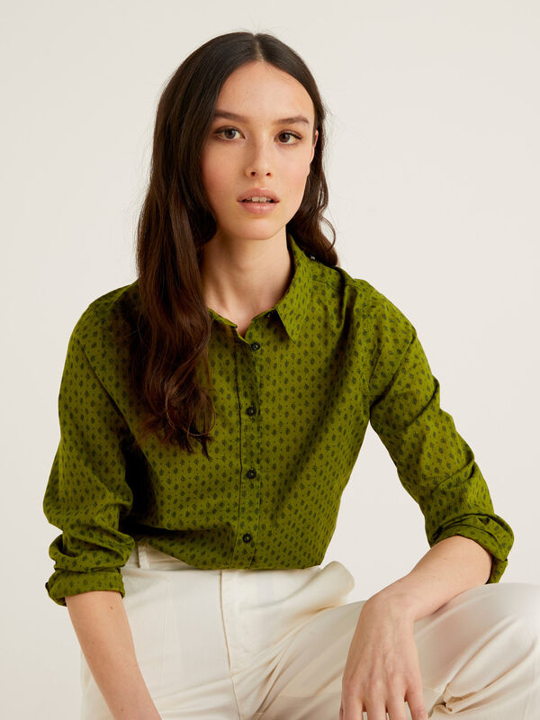 Camisa verde de 100 % algodón con estampado botánico Mujer