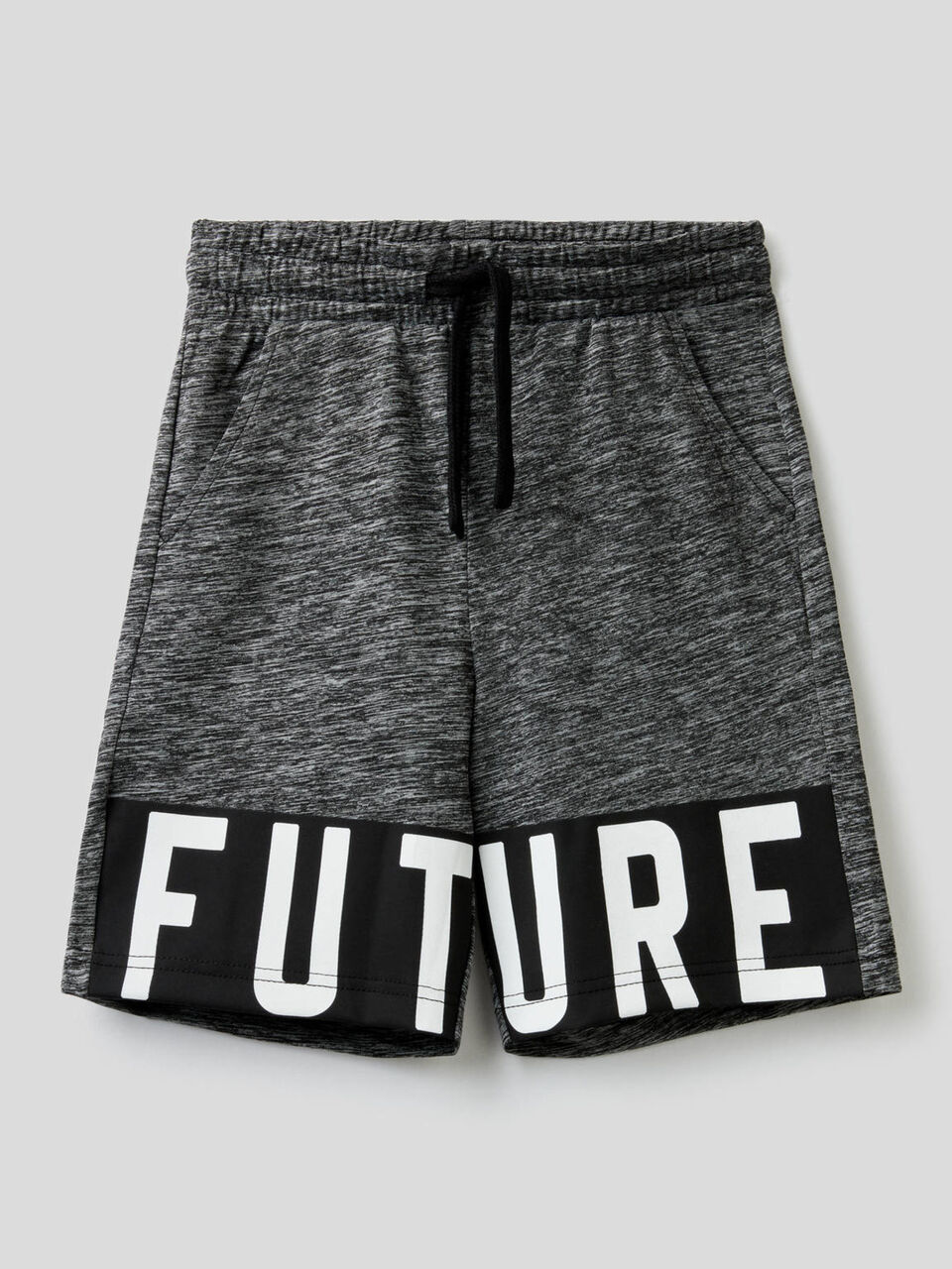 Bermudas deportivas image number 1