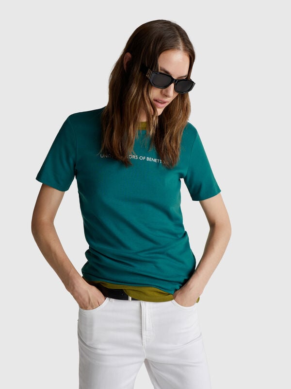 Camiseta 100% algodón con estampado de logotipo con purpurina. Mujer