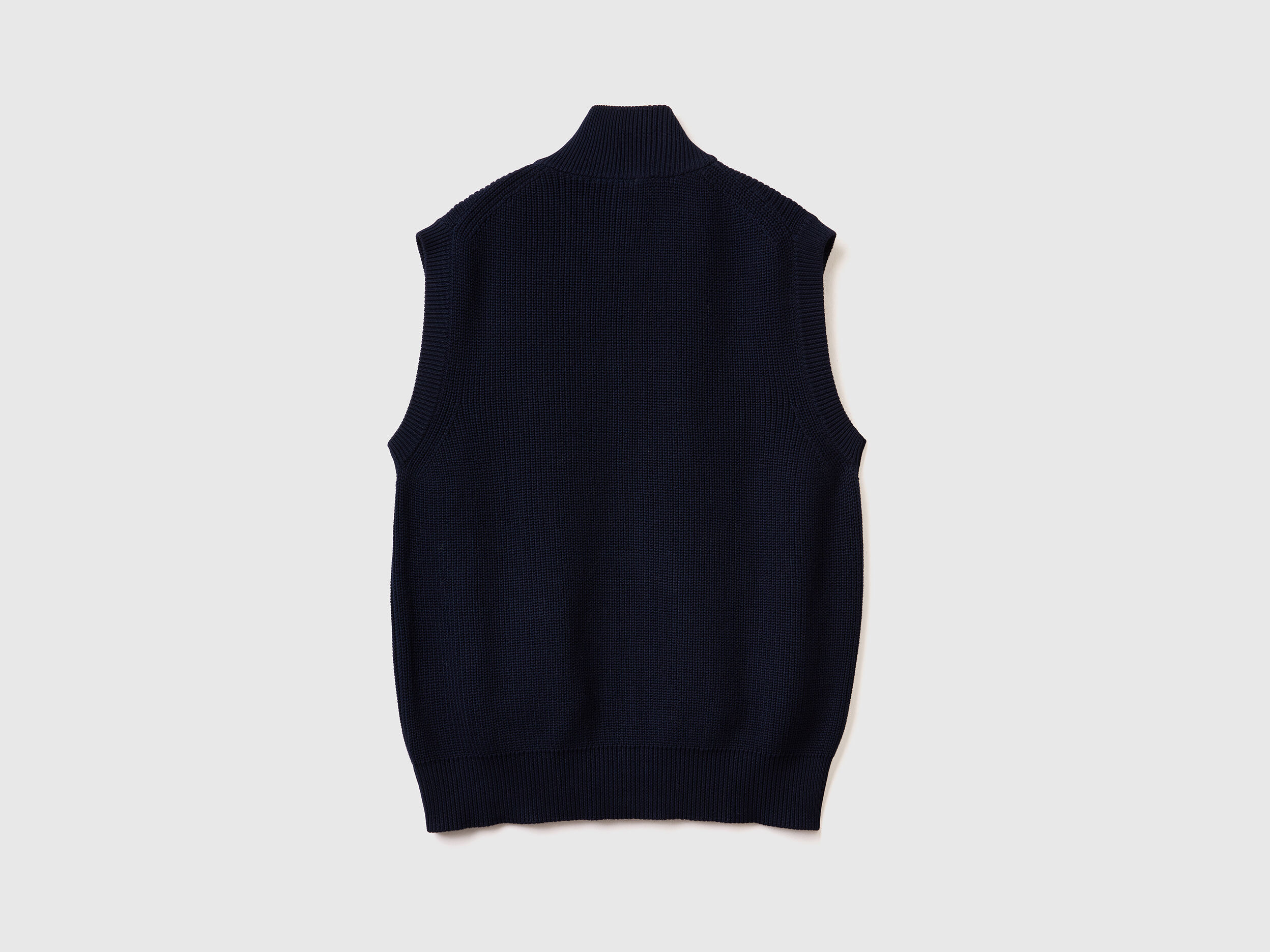 Vest and turtleneck on sale