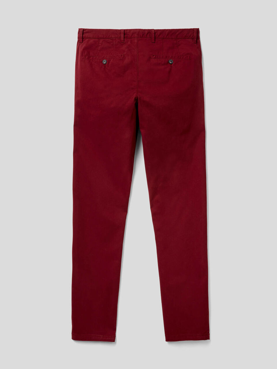 Pantalones chinos ceñidos image number 2