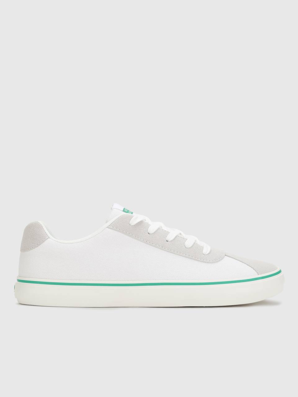 Men Textured Lace up Sneakers White Benetton