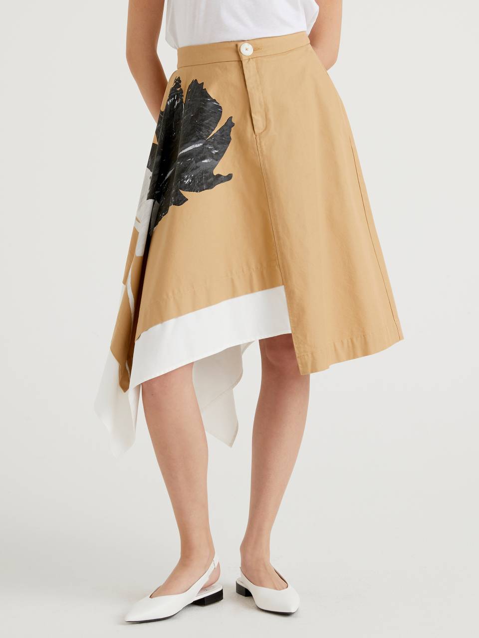 Asymmetrical skirt in pure cotton - Beige | Benetton