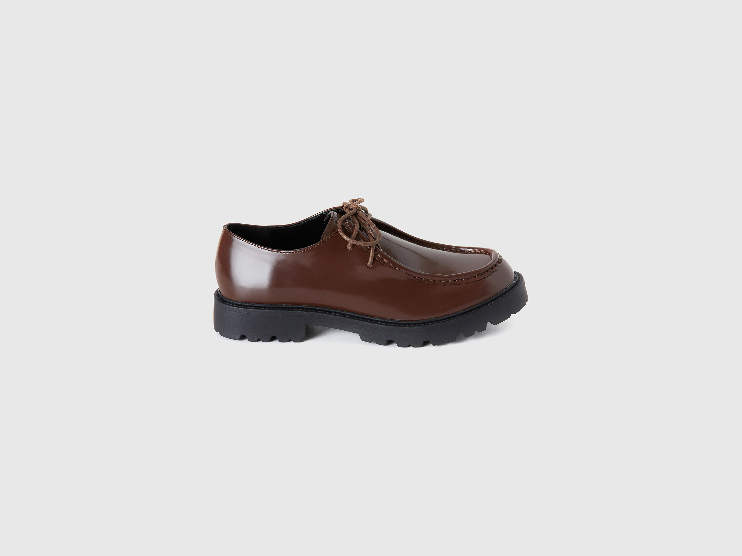 Benetton shoes for womens store