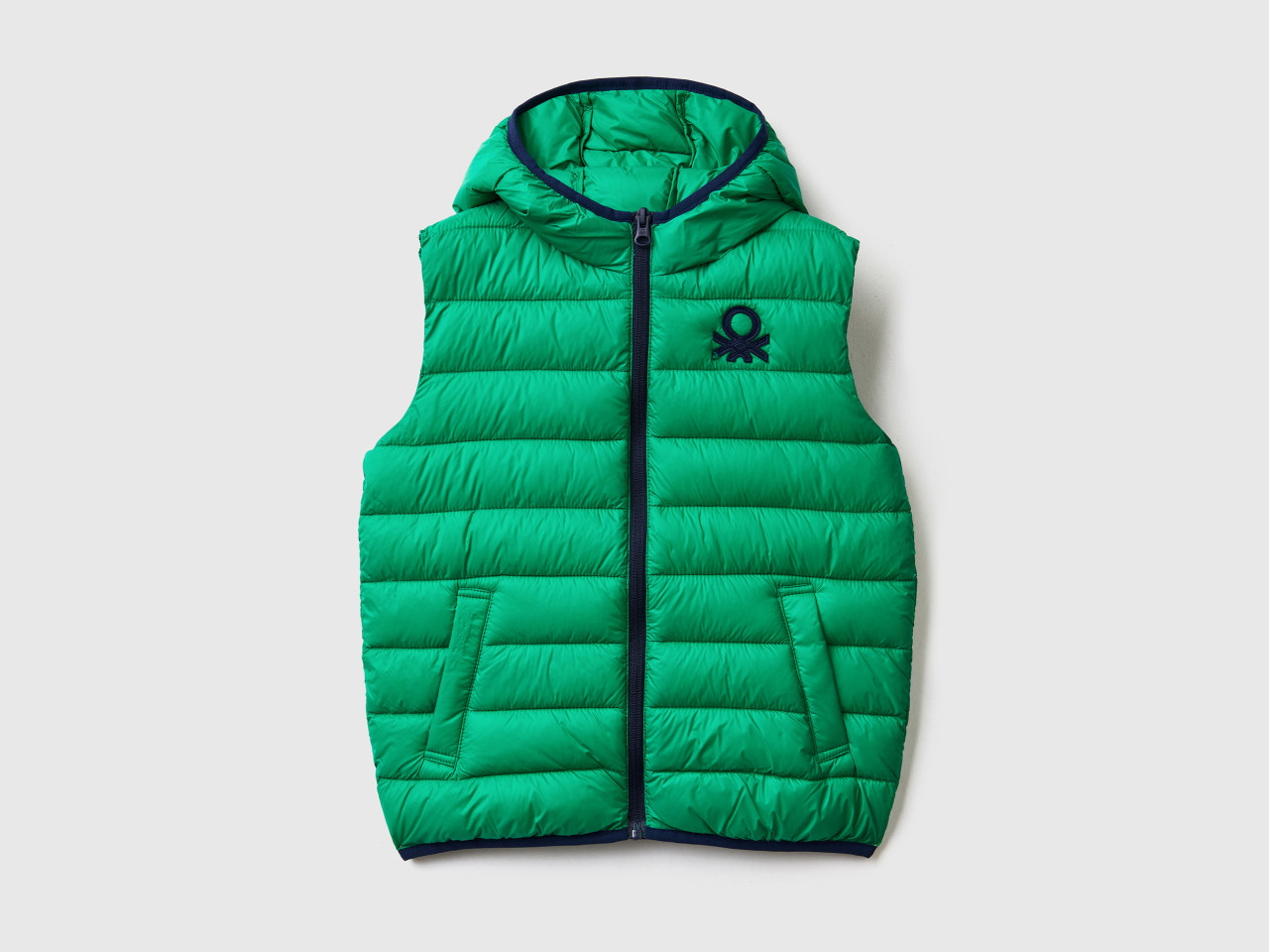 Plum feros Sin Mangas Ni o Colecci n 2023 Benetton