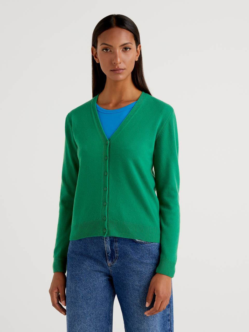 Green v cheap neck cardigan