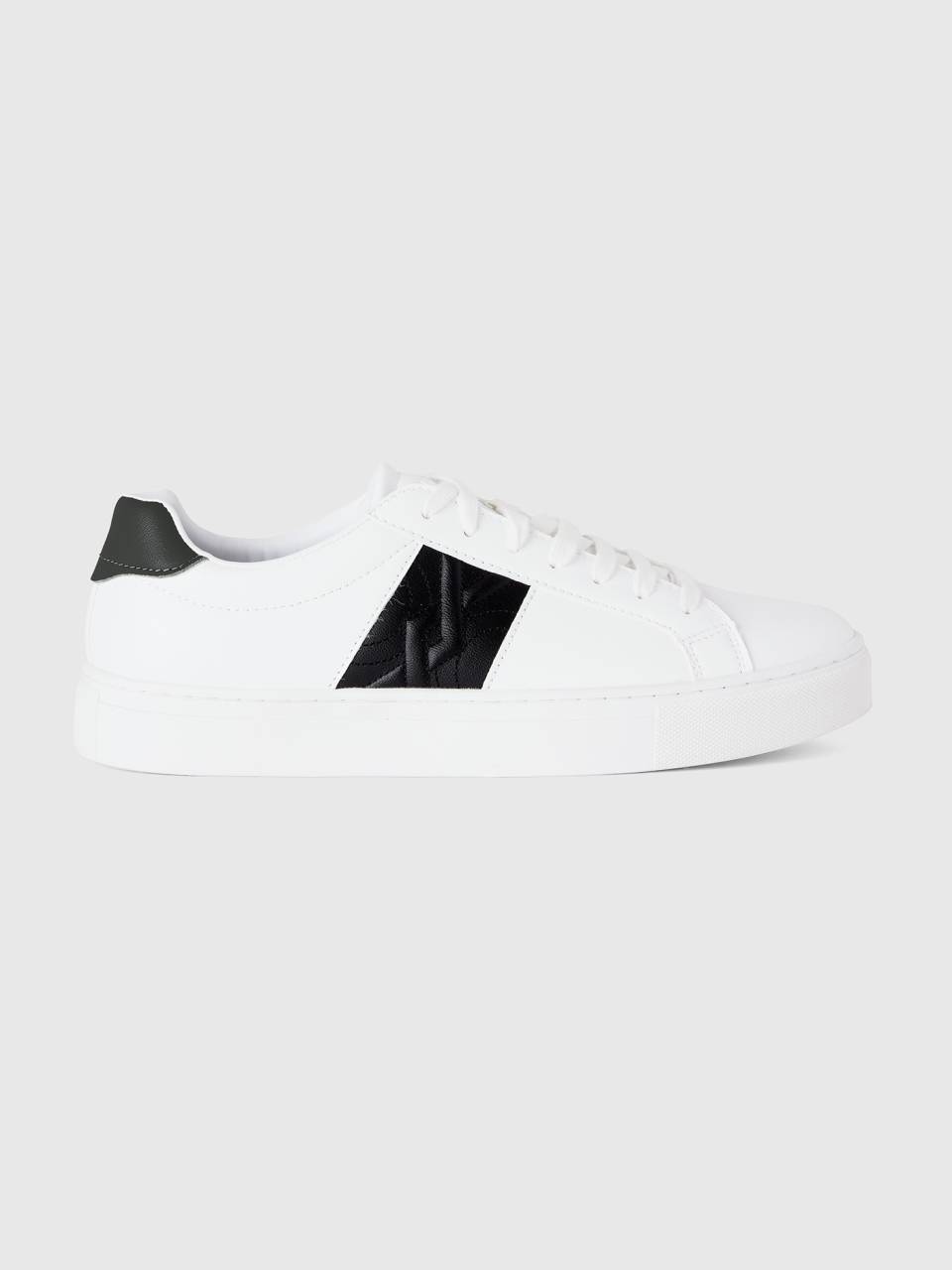 Shoes black and white sale low top