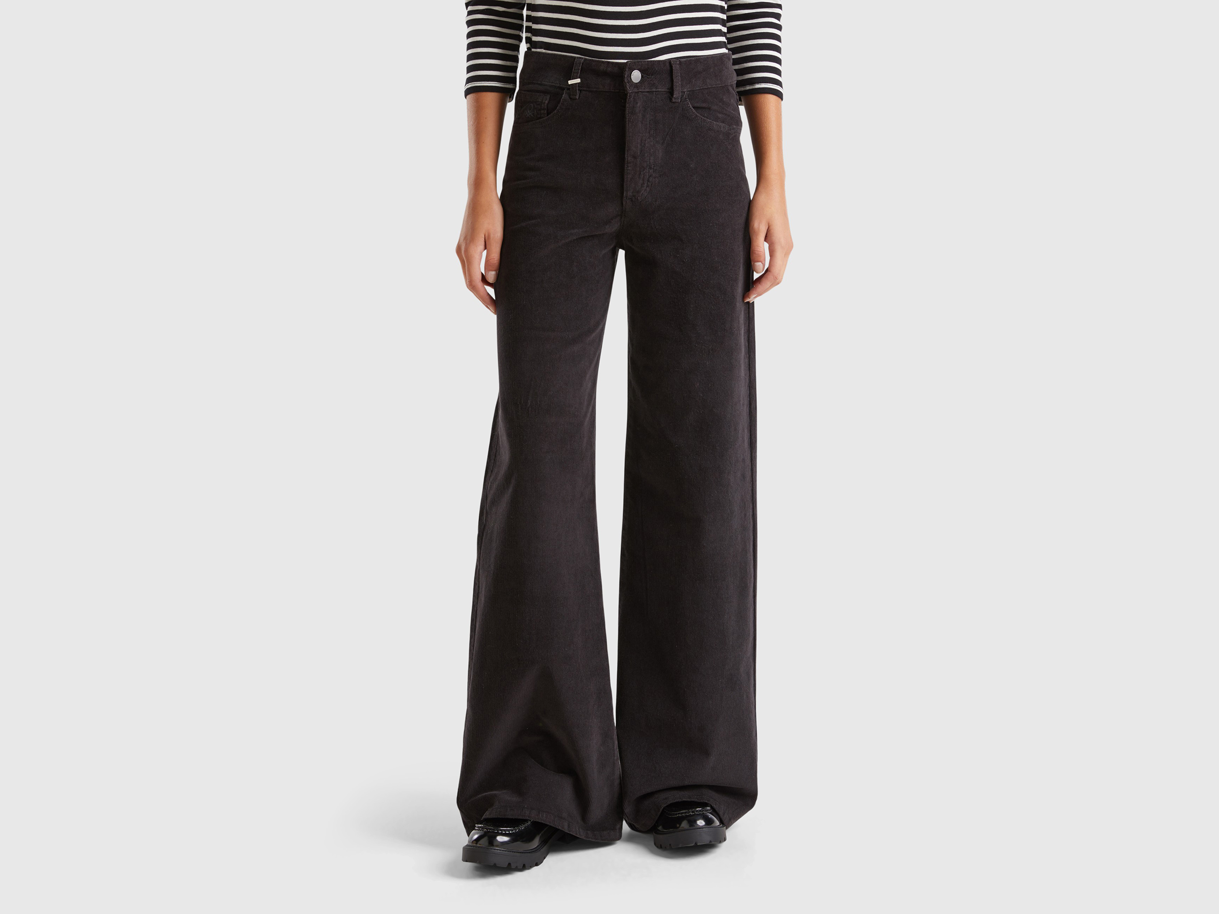 Wide fit velvet trousers - Black | Benetton