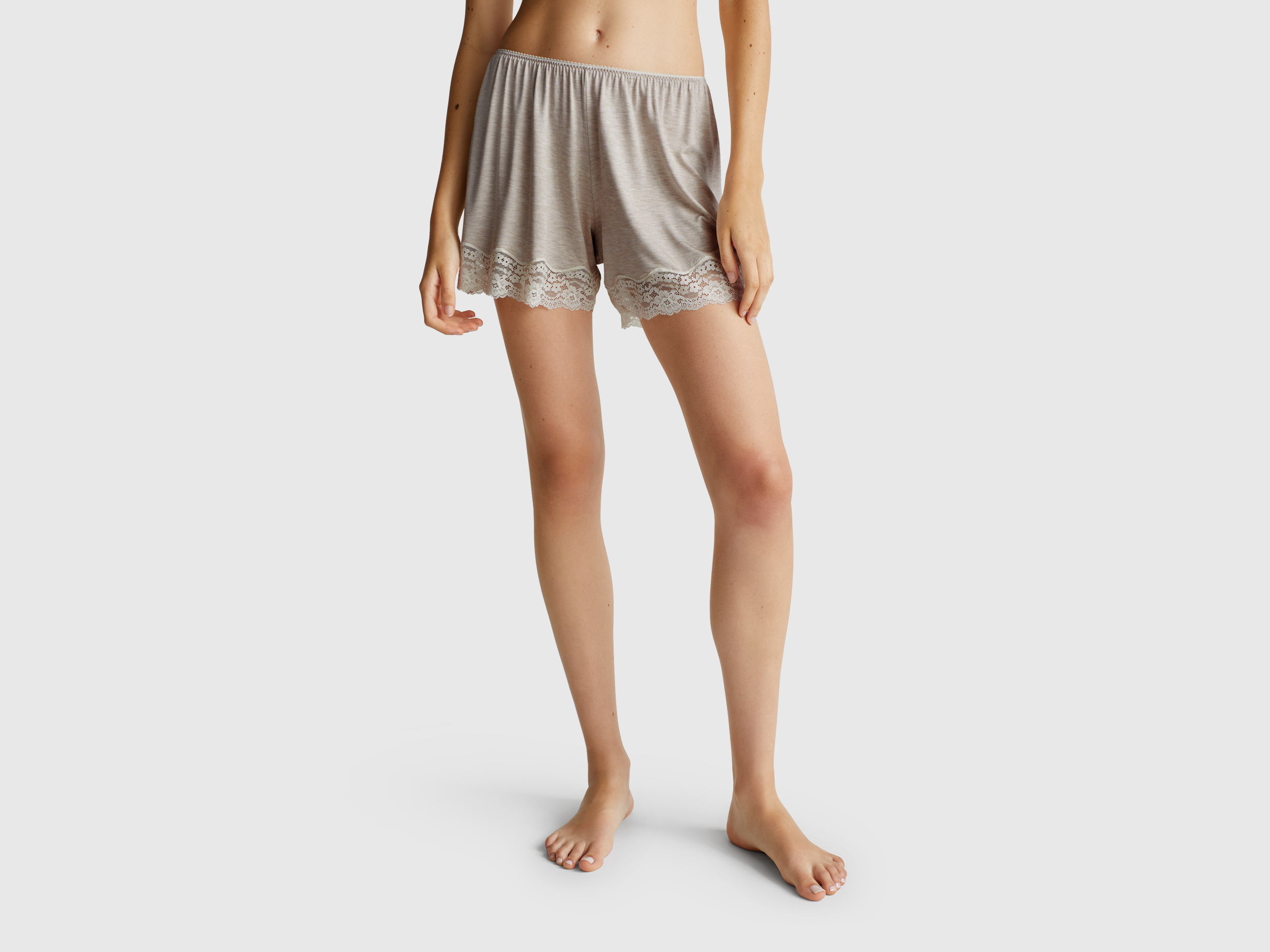 【GLOWNY】韓国人気/新作 ★ LACE BREEZE SHORTS ★3COLOR Korean Summer New Women Shorts Solid Color Wide Leg Loose