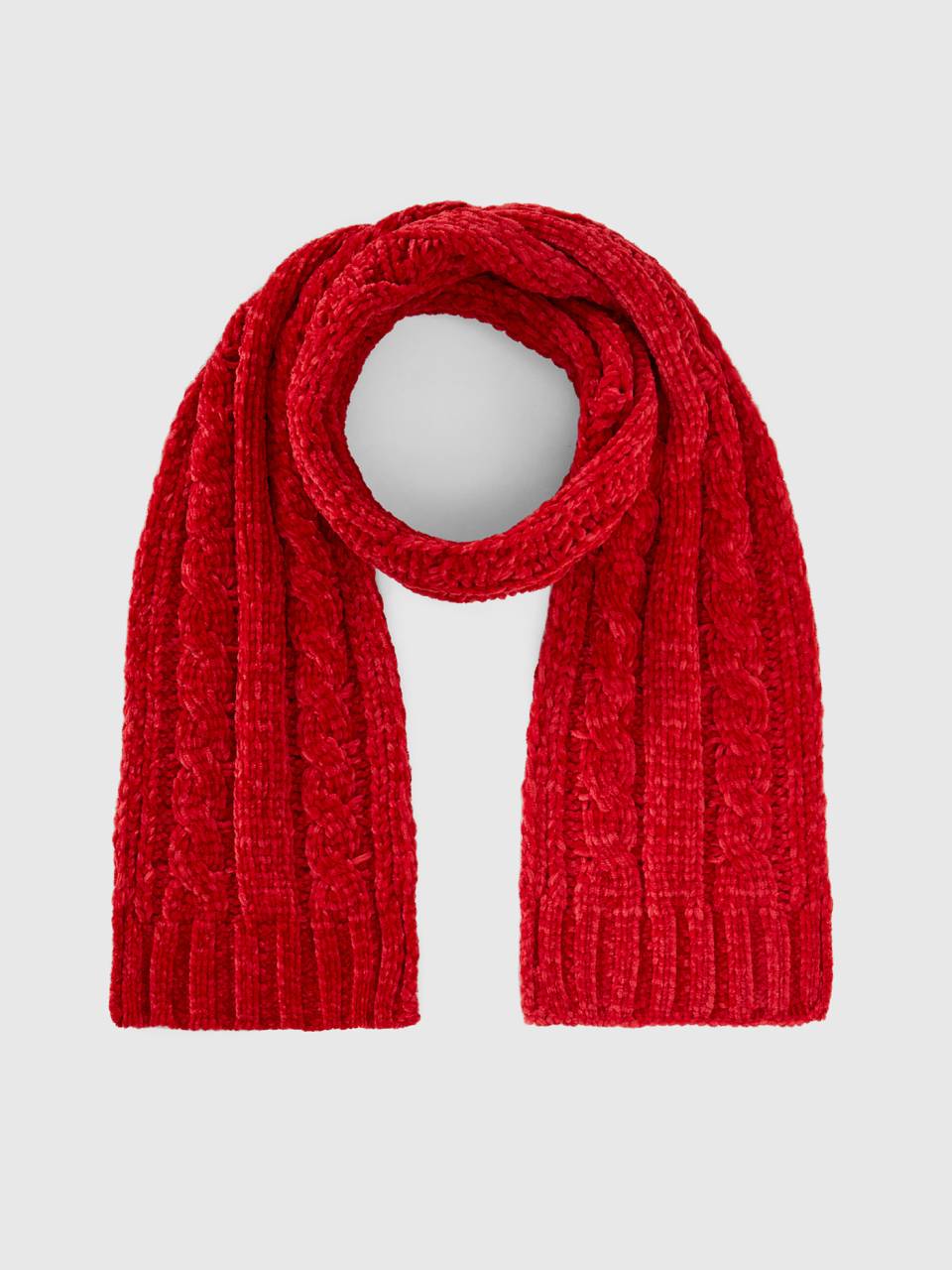 Red cable knit best sale scarf