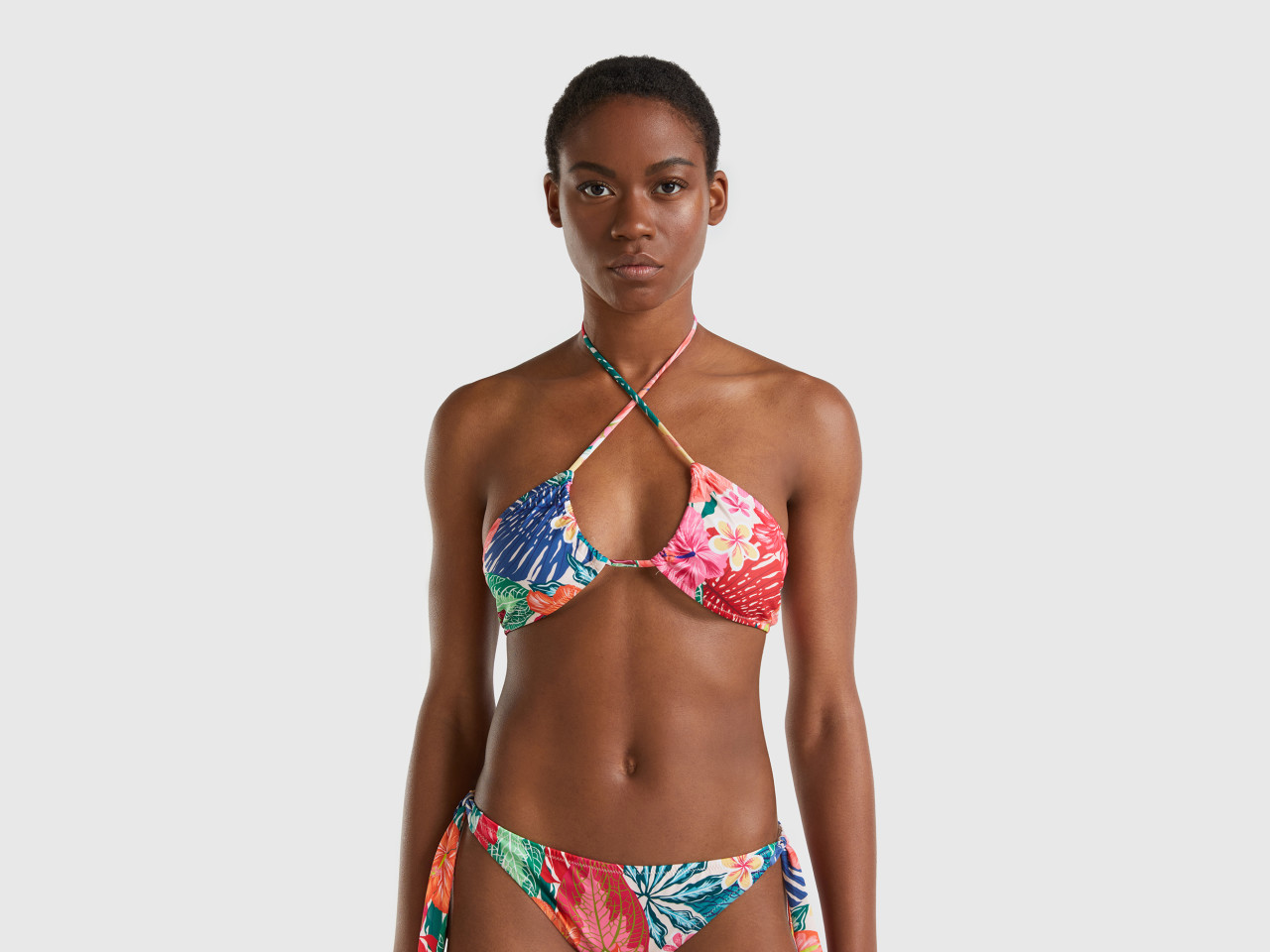 Tropical Party Ropa de Mujer 2024 Benetton